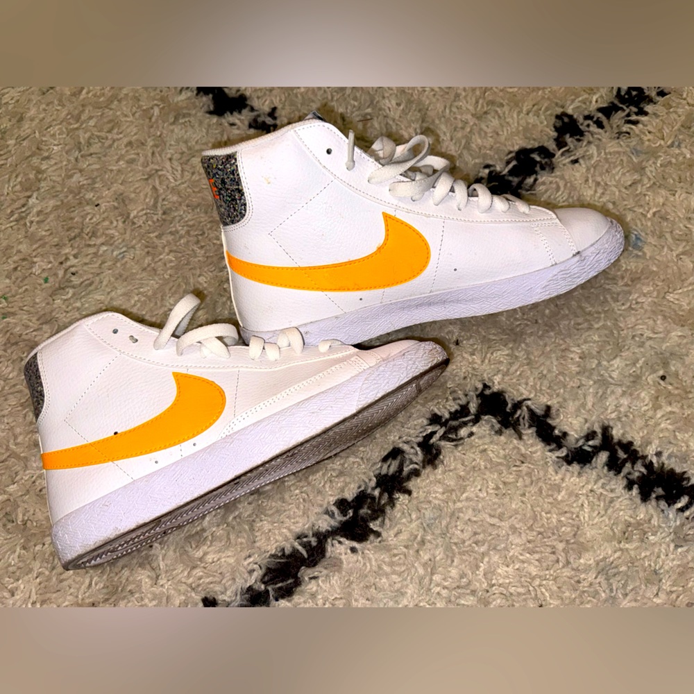 Nike Blazer’s grade school size 7